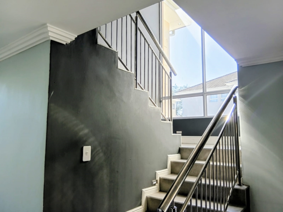 5 Bedroom Property for Sale in Beacon Bay Eastern Cape